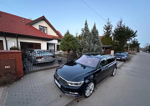 Volkswagen Passat cena 69900 przebieg: 212530, rok produkcji 2014 z Warszawa małe 352